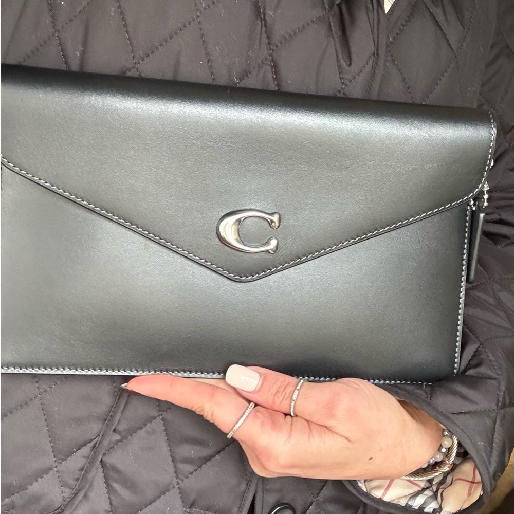 Authentic Coach 1941 black Leather flap magnetic closure Clutch/Crossbody - Picture 5 of 11